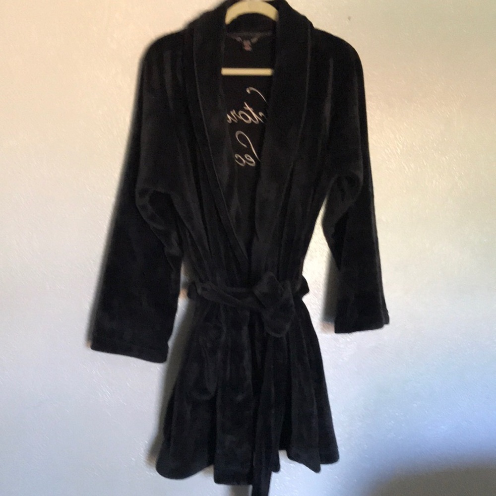 VICTORIA'S SECRET BLACK ROBE BATH M/L